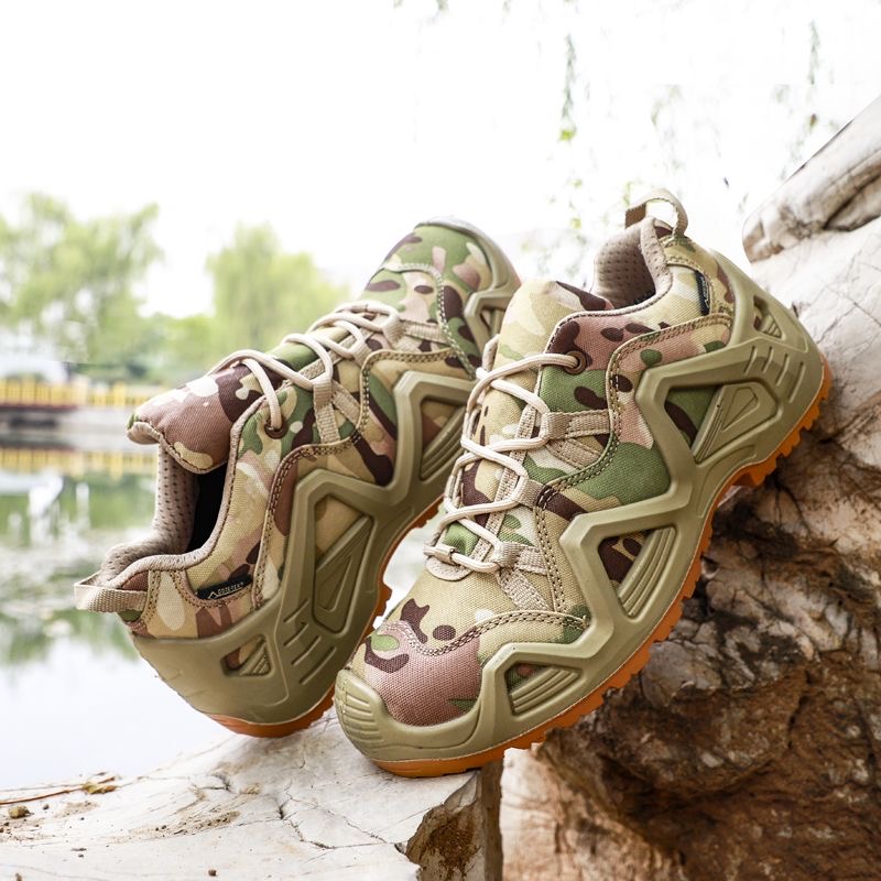 Low-cut desert combat boots, new snow tactical boots, outdoor Martin boots, hiking boots, non-slip boots, labor protection shoes